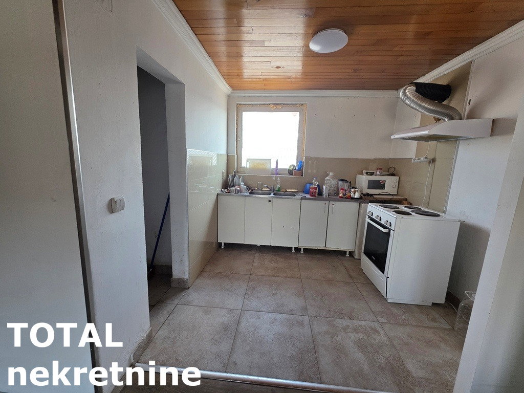 lokali-beoCin-8091797-rft18 Lokal na prodaju, Beočin, 2040m², 951.000 €