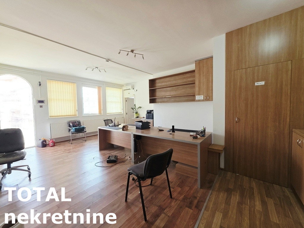 lokali-beoCin-8091797-z67zv Lokal na prodaju, Beočin, 2040m², 951.000 €