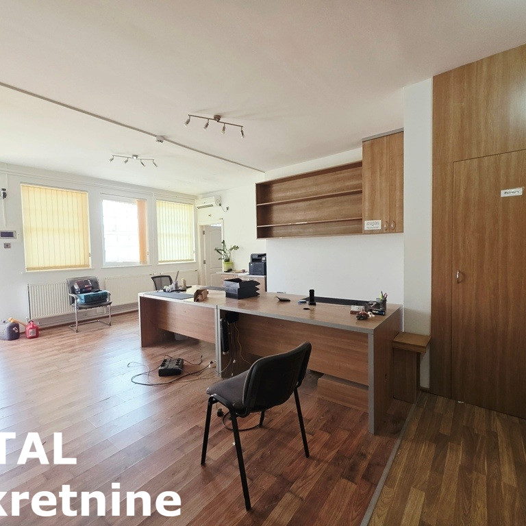 Lokal na prodaju, Beočin, 2040m², 951.000 €