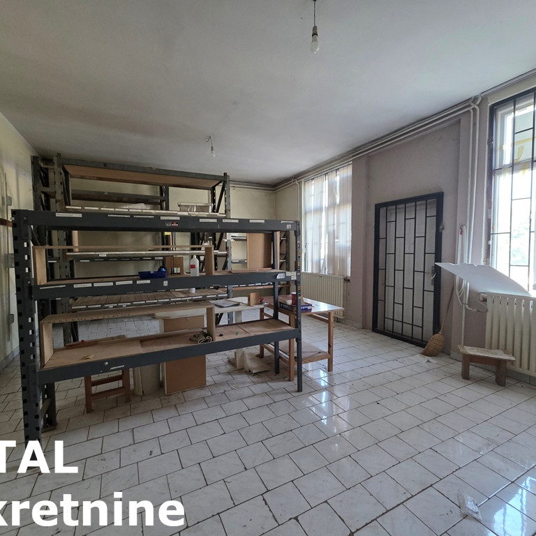 Lokal na prodaju, Beočin, 2040m², 951.000 €