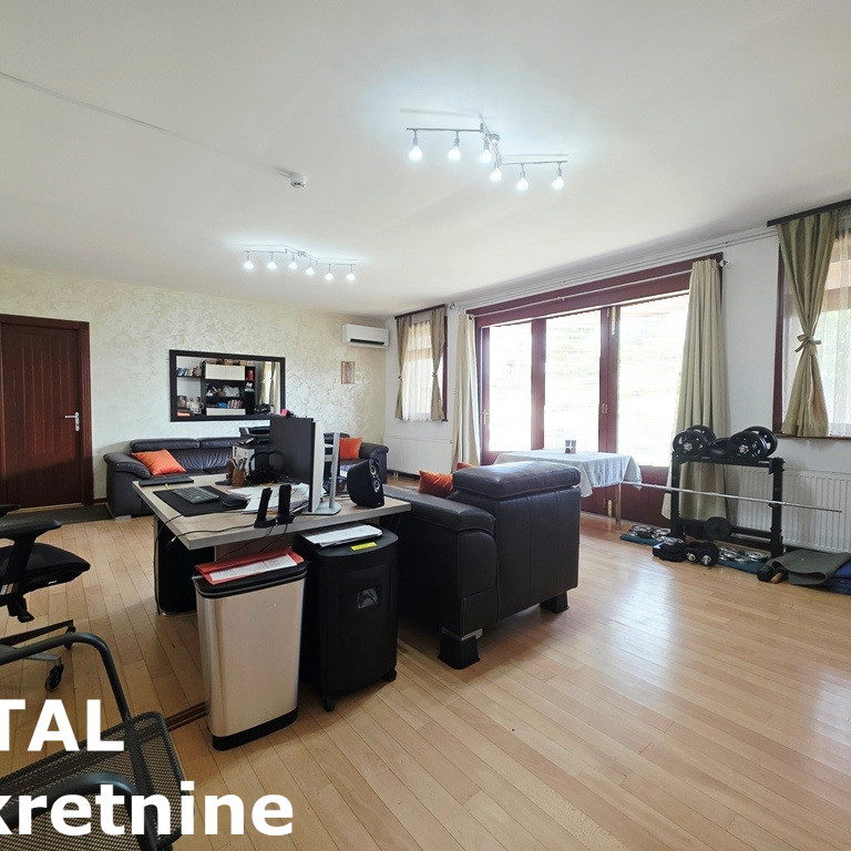 Lokal Prodaja Beočin  2040 m2