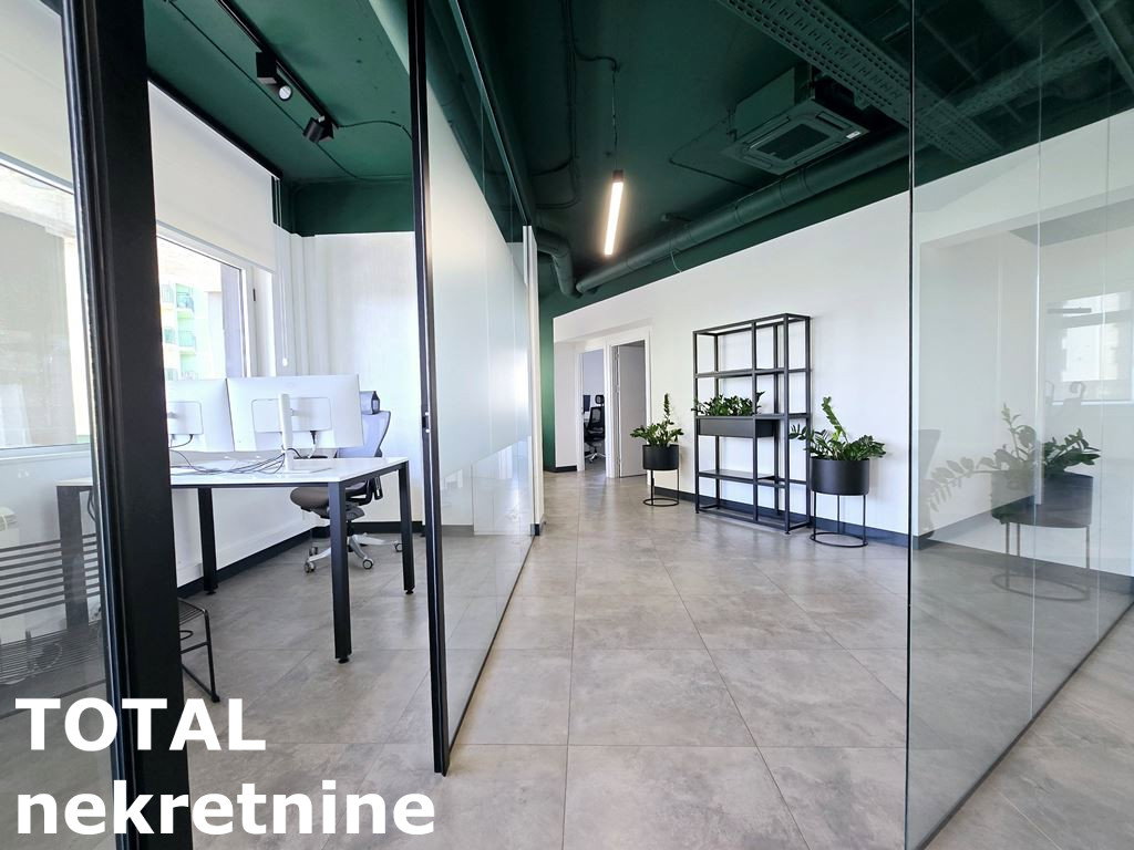 Lokal Prodaja Novi Sad  291 m2