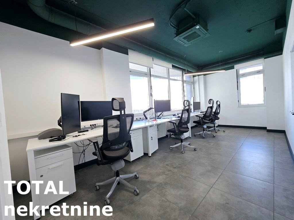 Lokal Prodaja Novi Sad  291 m2