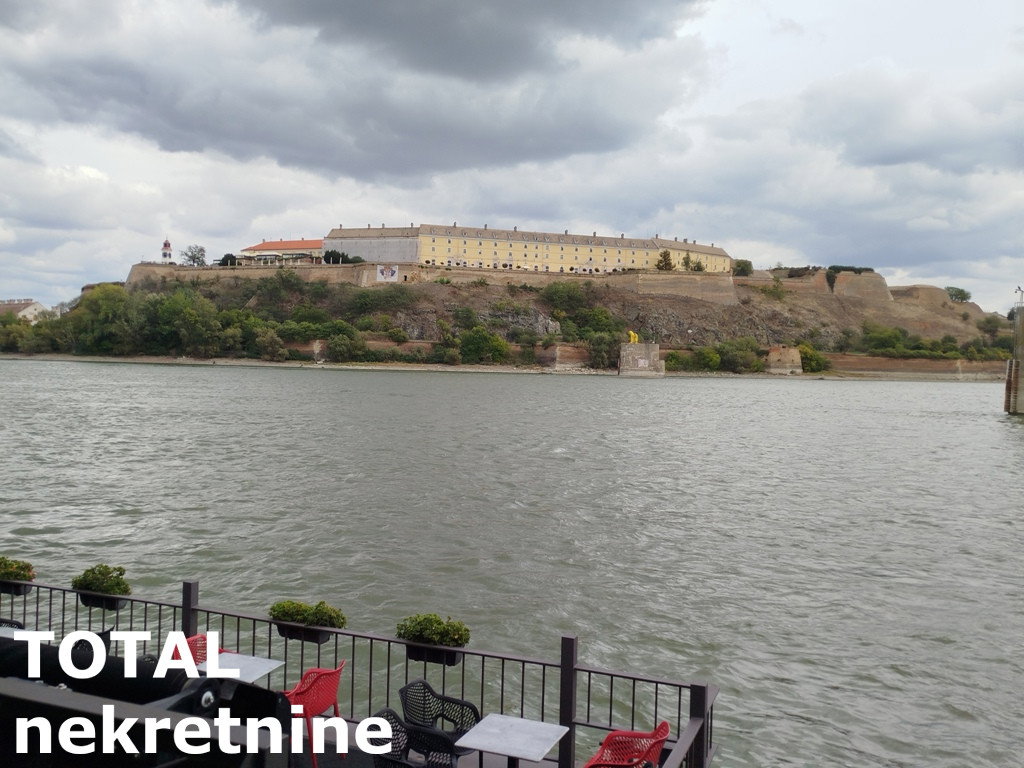 lokali-kej-8089759-emenh Lokal na prodaju, Kej, Novi Sad, 1650m², 400.000 €