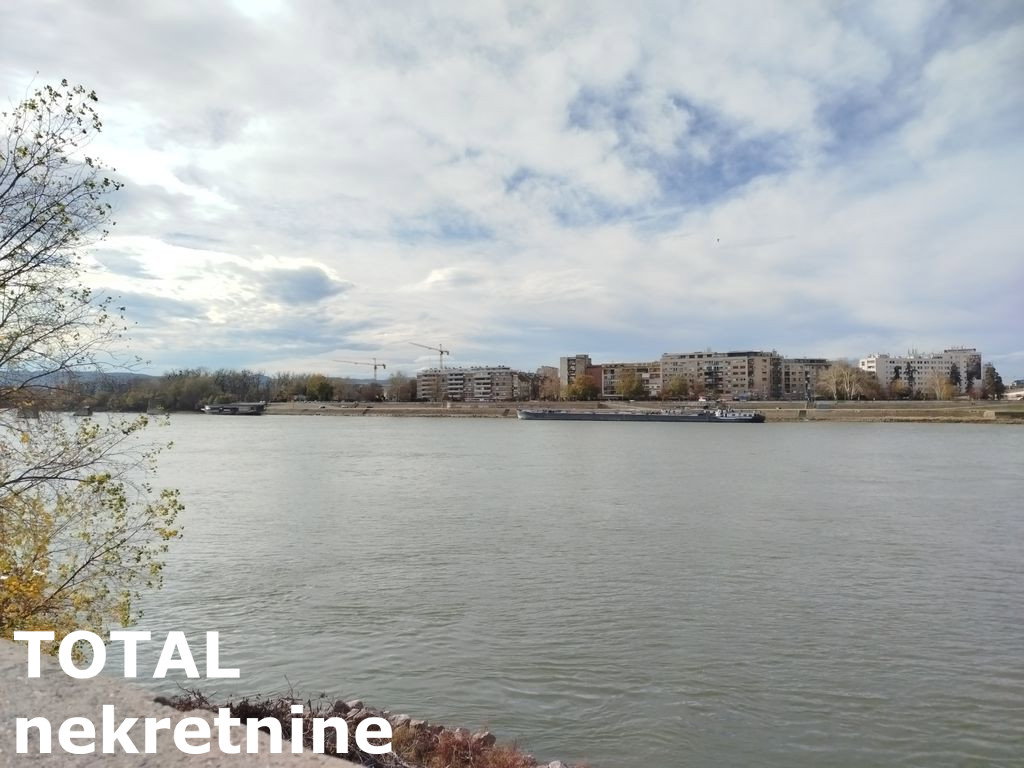 lokali-kej-8089759-g1oah Lokal na prodaju, Kej, Novi Sad, 1650m², 400.000 €