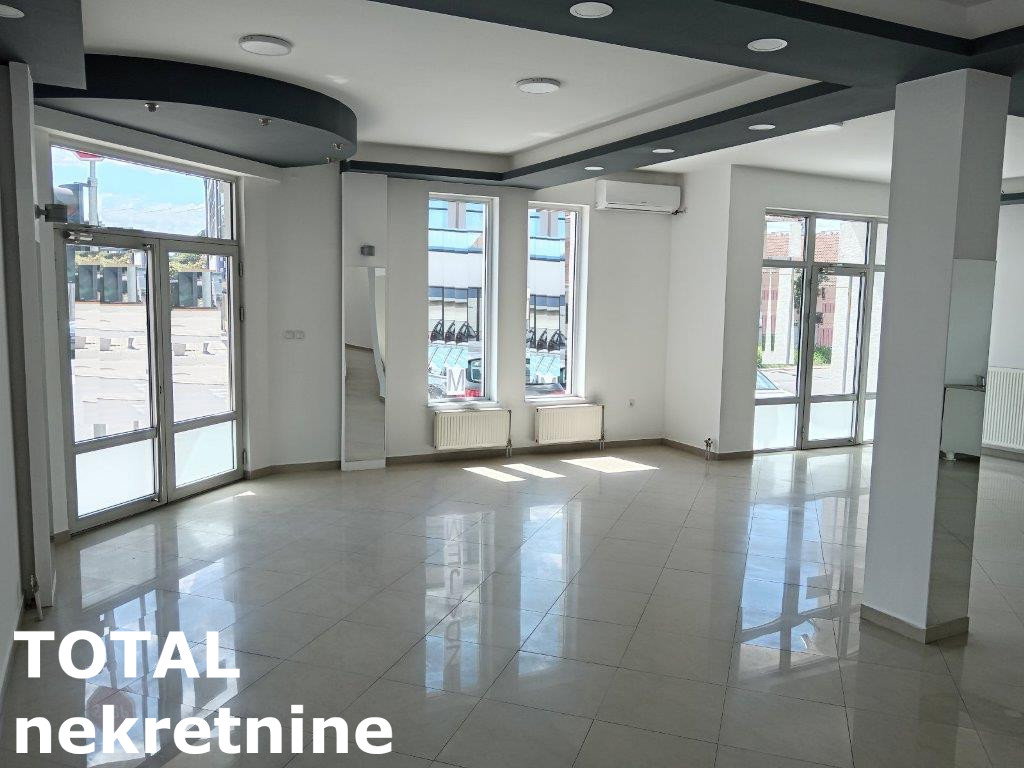 Lokal na prodaju, Ruma, 390m², 412.000 €