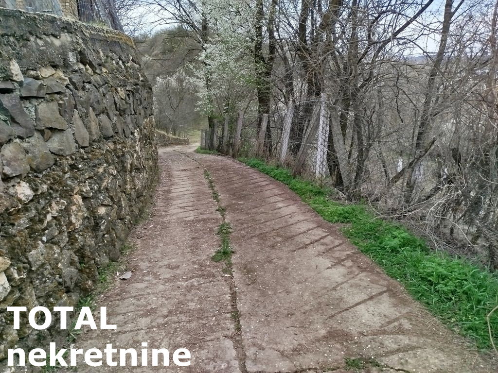 Plac Prodaja Irig Plac Prodaja Irig 481 m2