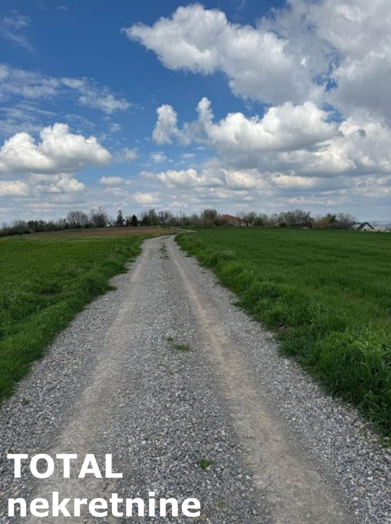 Plac Prodaja Novi Sad Plac Prodaja Novi Sad Vezirac 1438 m2