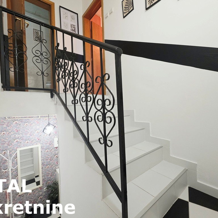 Dvosoban stan na prodaju, Cara Dušana, Novi Sad, 61m², 149.000 €