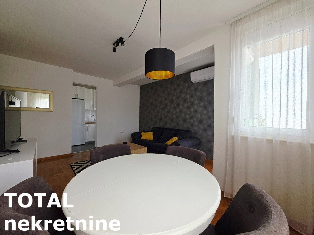Stan Prodaja Novi Sad  42 m2