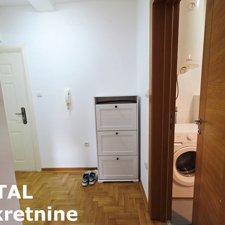 Jednoiposoban stan na prodaju, Bulevar, Novi Sad, 42m², 148.000 €