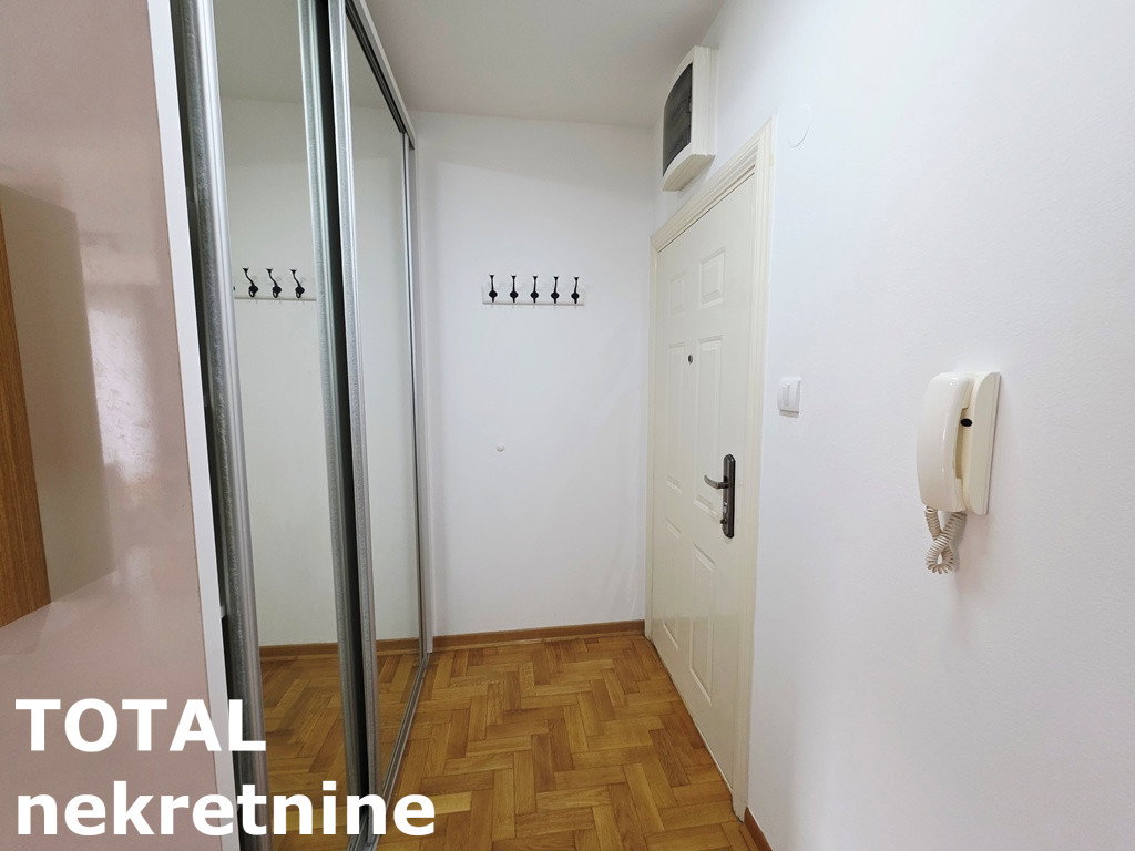 Jednoiposoban stan na prodaju, Bulevar, Novi Sad, 42m², 148.000 €