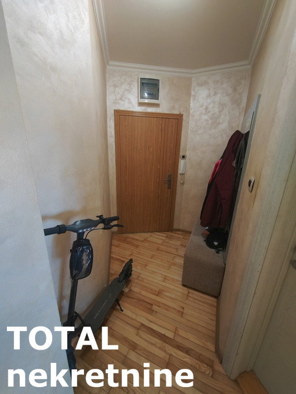 Stan Prodaja Novi Sad  38 m2