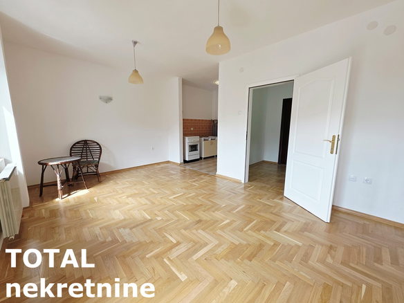 Stan Prodaja Novi Sad  43 m2