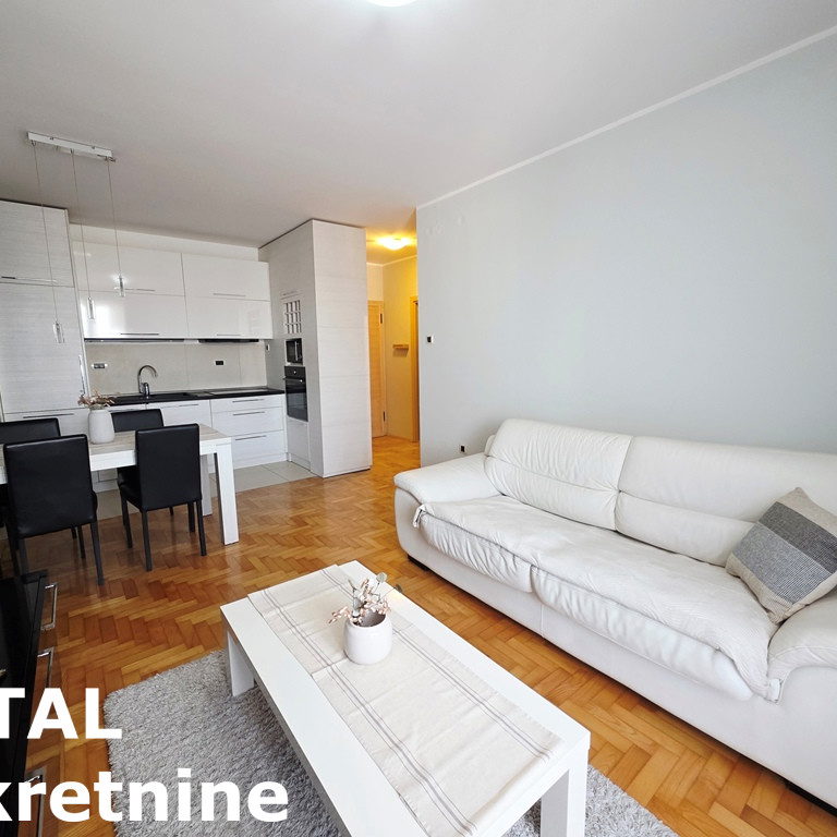 Stan Prodaja Novi Sad  42 m2