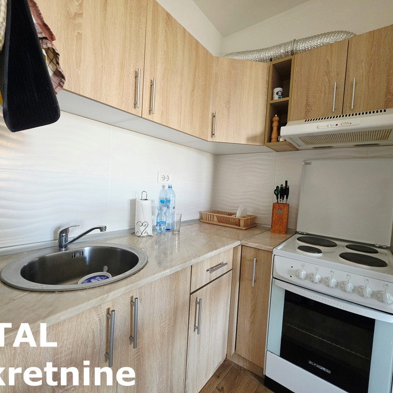 Jednoiposoban stan na prodaju, Bulevar Patrijarha Pavla, Novi Sad, 36m², 129.000 €