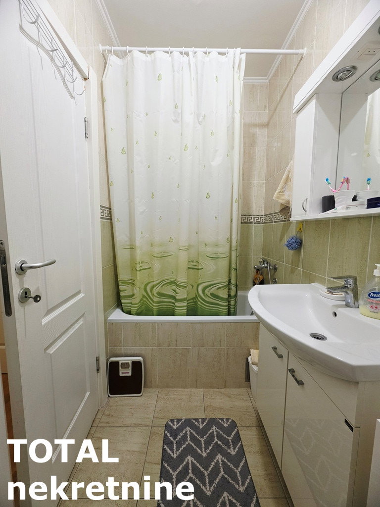 Jednoiposoban stan na prodaju, Bulevar Patrijarha Pavla, Novi Sad, 45m², 135.000 €