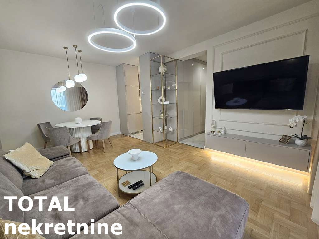 Stan Prodaja Novi Sad  50 m2