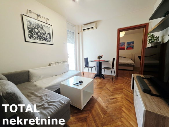 Stan Prodaja Novi Sad  41 m2
