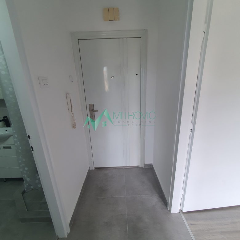 Stan Prodaja Novi Sad  31 m2