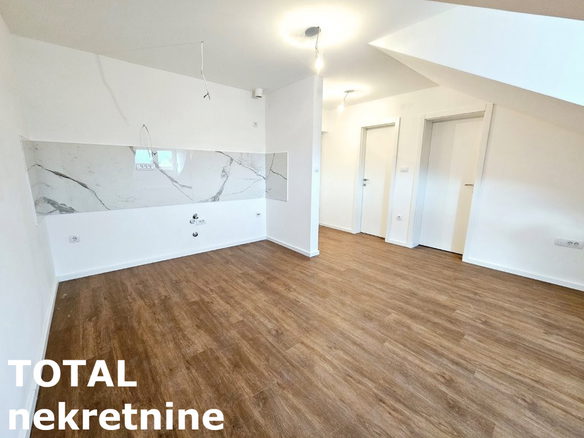 Stan Prodaja Novi Sad  28 m2