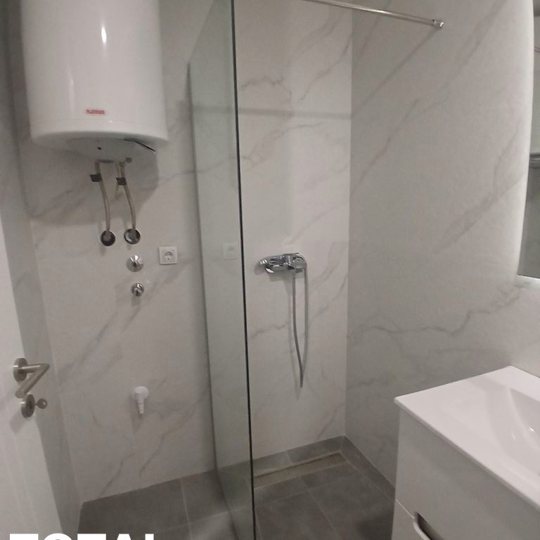 Jednoiposoban stan na prodaju, Podbara, Novi Sad, 40m², 133.700 €