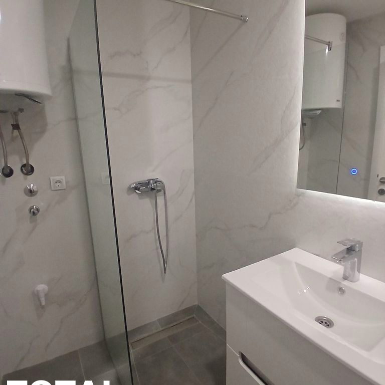 Jednoiposoban stan na prodaju, Podbara, Novi Sad, 40m², 133.700 €