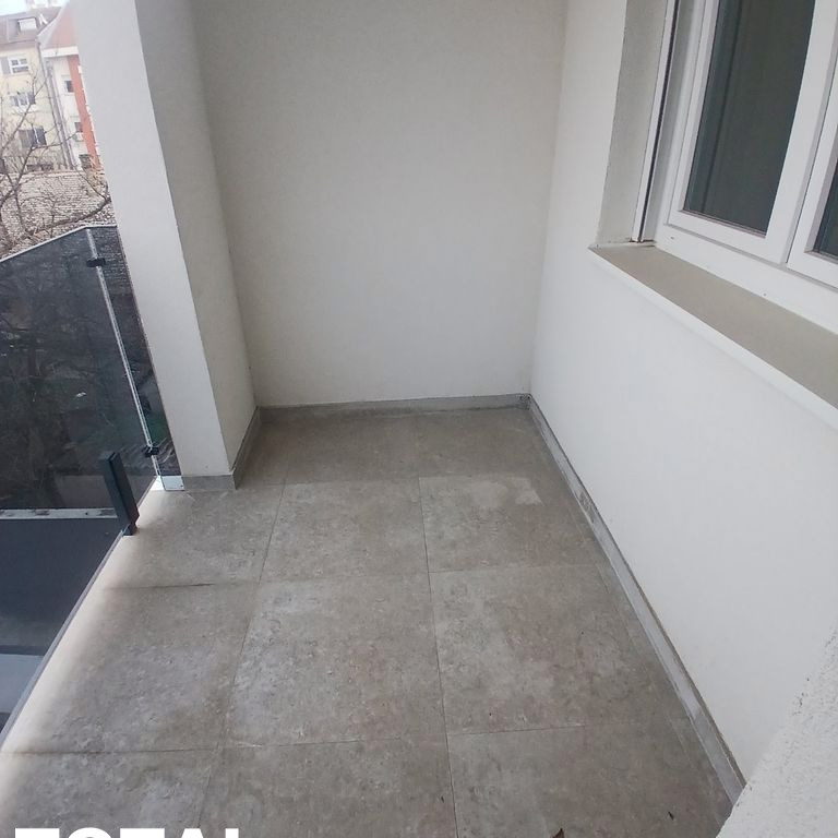 Jednoiposoban stan na prodaju, Podbara, Novi Sad, 40m², 133.700 €