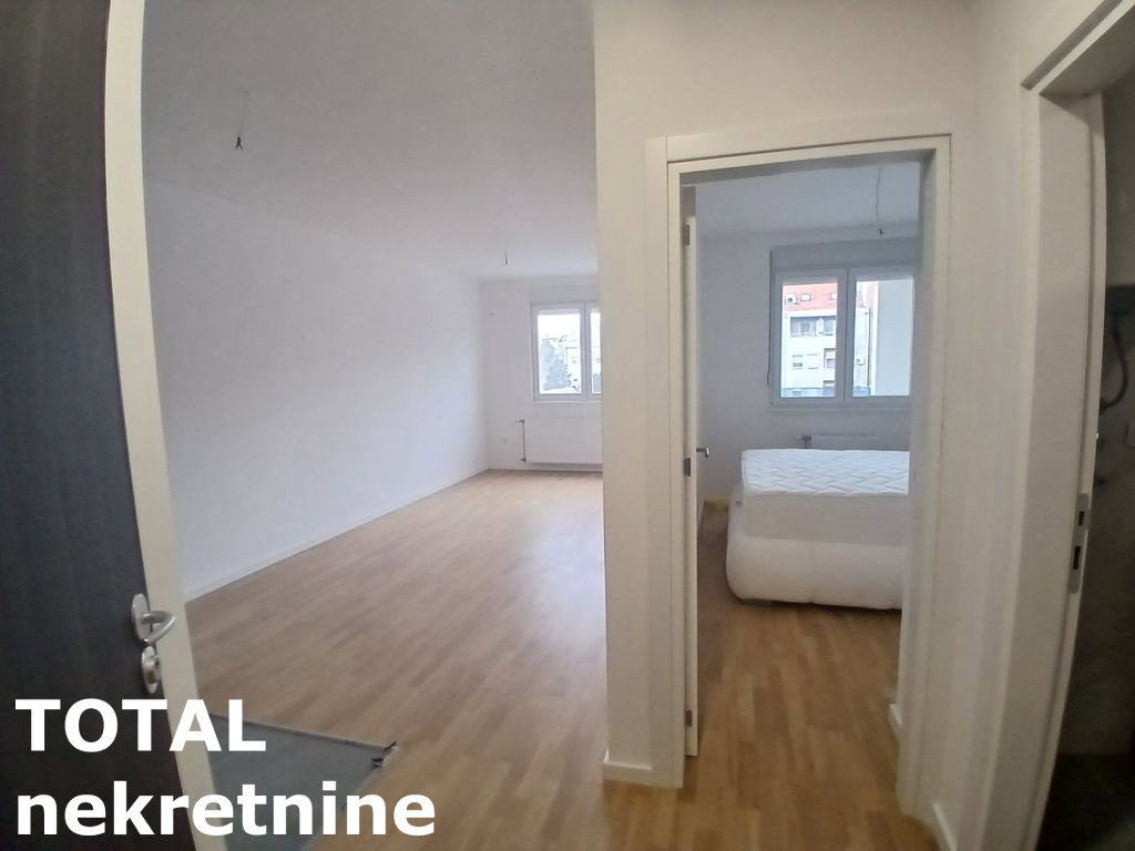 Jednoiposoban stan na prodaju, Podbara, Novi Sad, 40m², 133.700 €