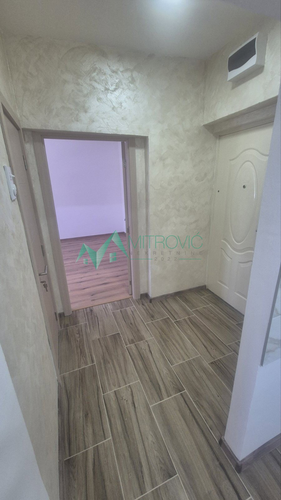 Stan Prodaja Novi Sad  37 m2