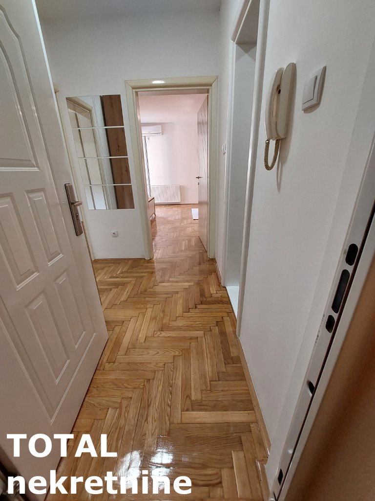 stanovi-1-5-re-sajam-1102974-nrowc Jednoiposoban stan na prodaju, Sajmište, Novi Sad, 36m², 129.000 €