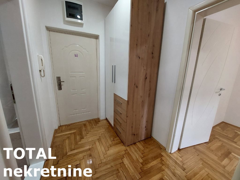 stanovi-1-5-re-sajam-1102974-xlozj Jednoiposoban stan na prodaju, Sajmište, Novi Sad, 36m², 129.000 €