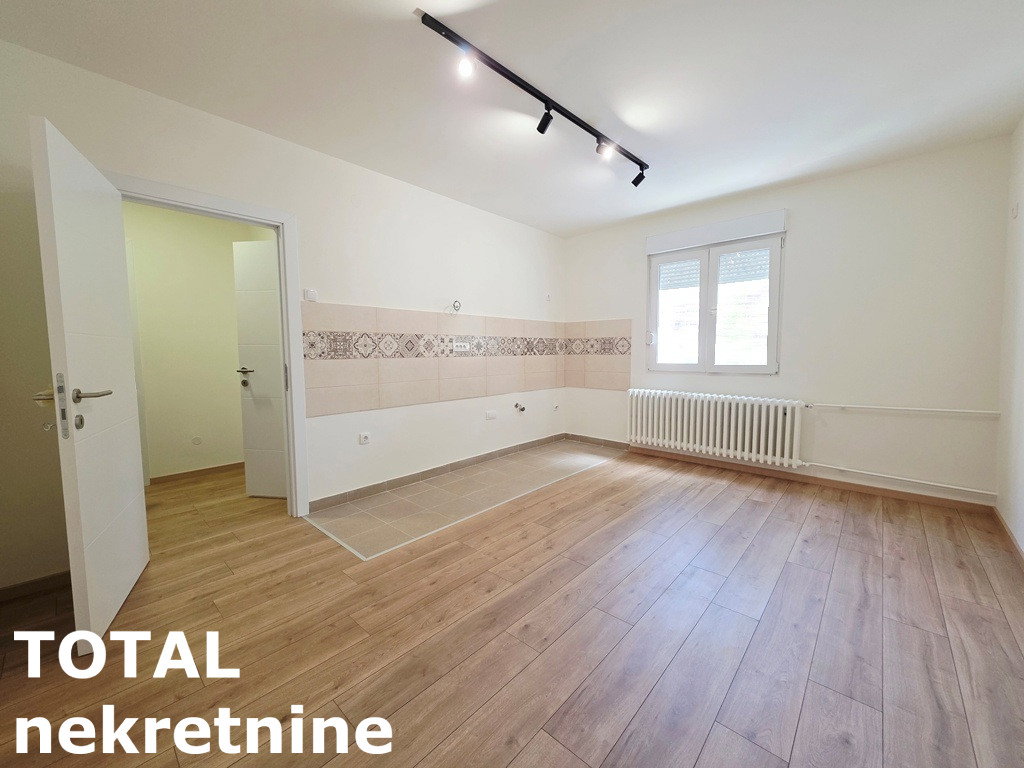 Jednoiposoban stan na prodaju, Bulevar, Novi Sad, 37m², 120.000 €