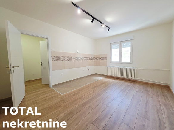 Stan Prodaja Novi Sad  37 m2