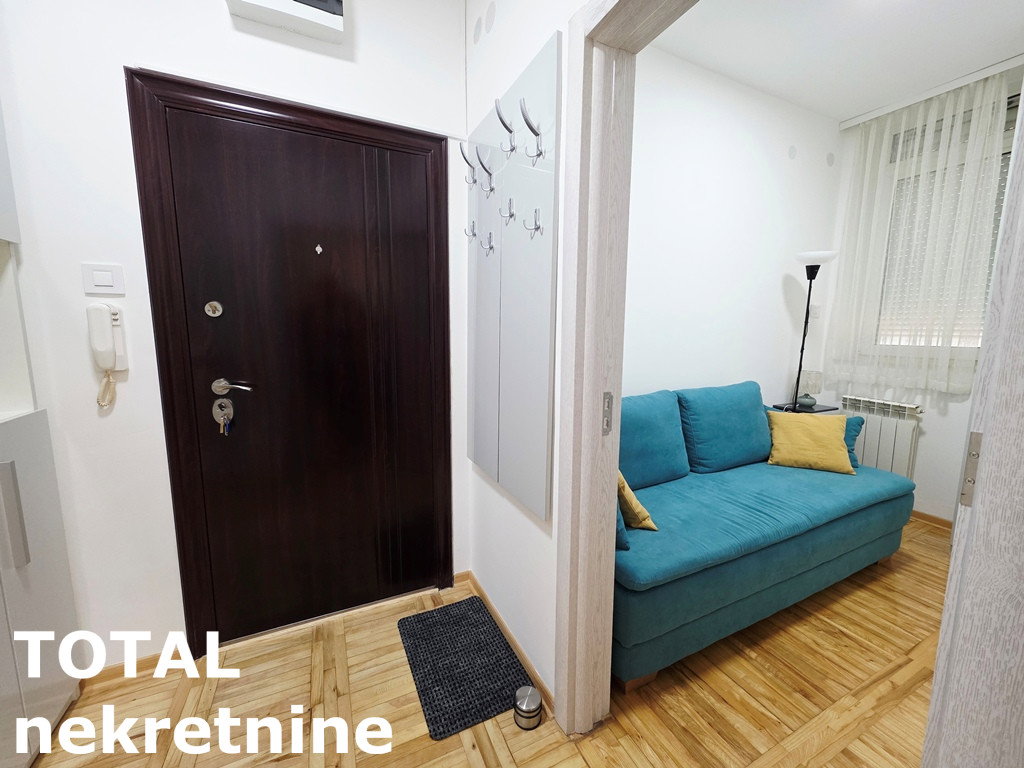 Jednoiposoban stan na prodaju, Bulevar Evrope, Novi Sad, 37m², 120.000 €
