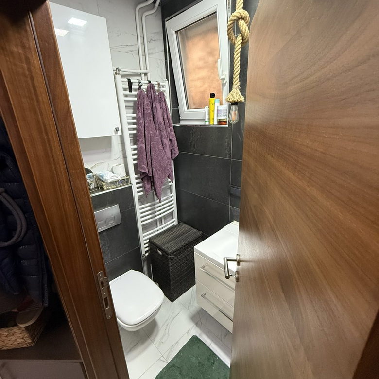 Stan Prodaja Novi Sad  42 m2