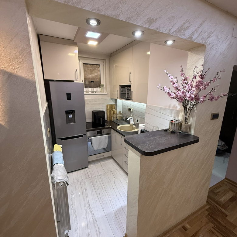 Stan Prodaja Novi Sad  42 m2