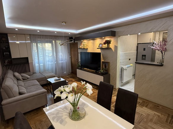 Stan Prodaja Novi Sad  42 m2