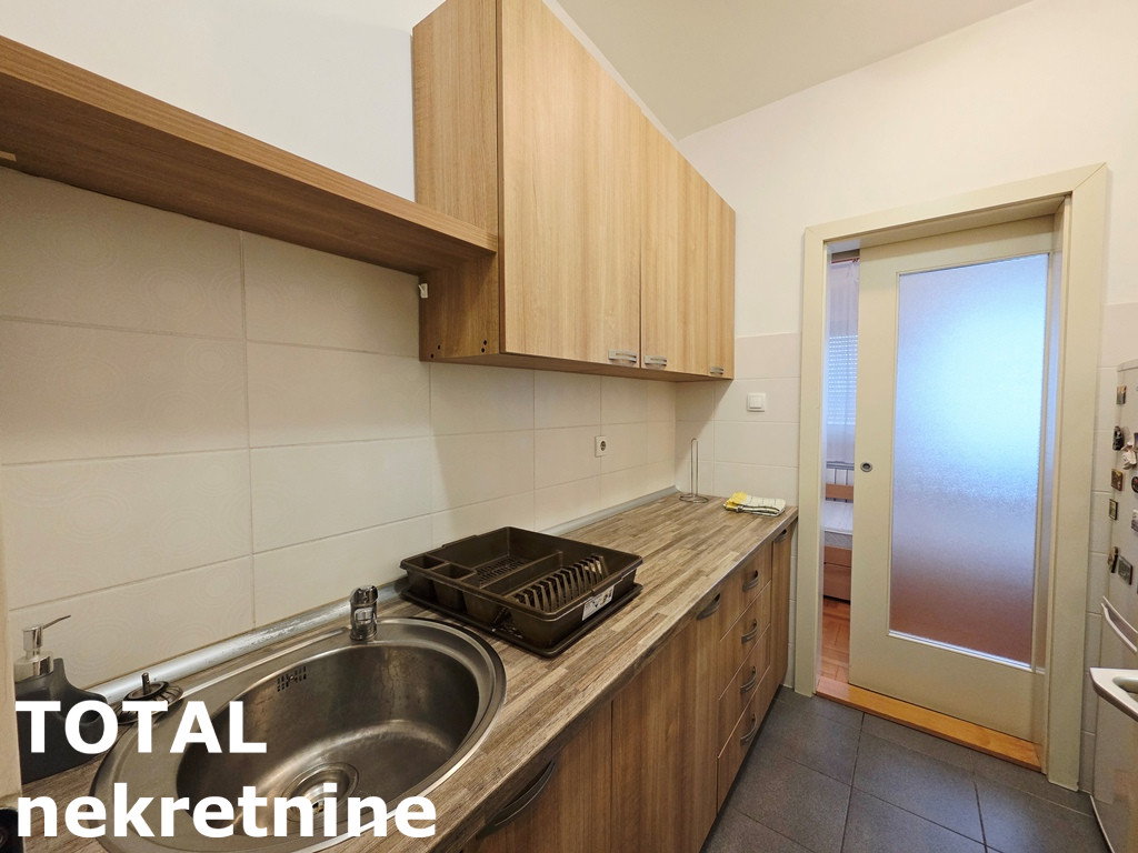Stan Prodaja Novi Sad  42 m2