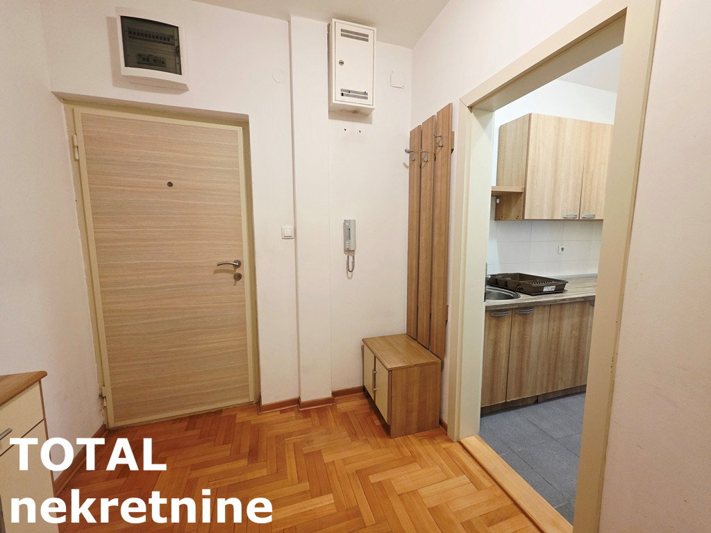 Jednoiposoban stan na prodaju, Jugovićevo, Novi Sad, 42m², 120.000 €