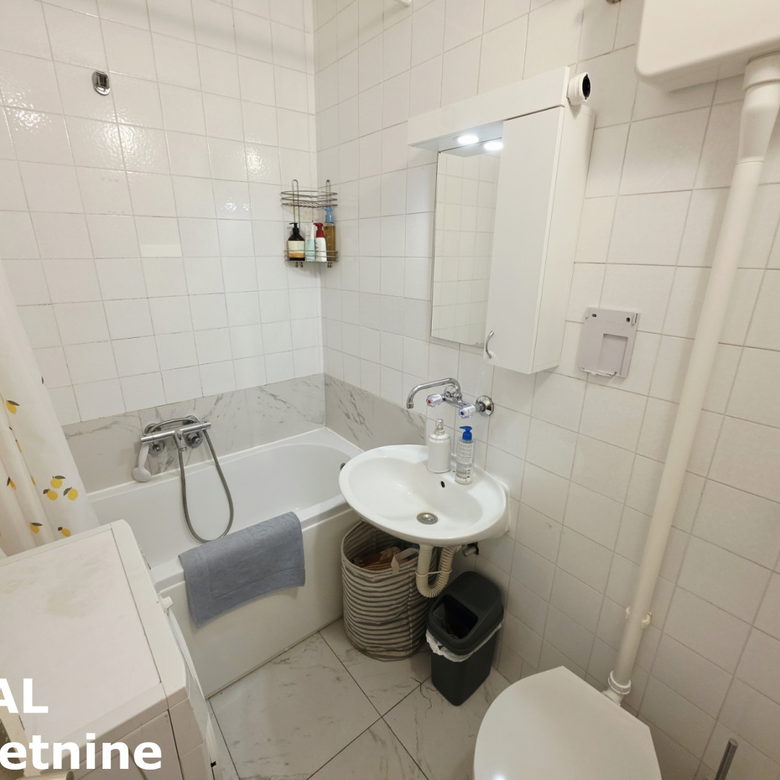 Jednosoban stan na prodaju, Novo Naselje, Novi Sad, 34m², 99.500 €
