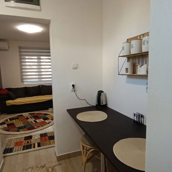 Stan Prodaja Novi Sad Cara Dušana 22 m2
