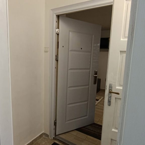 Stan Prodaja Novi Sad Cara Dušana 22 m2