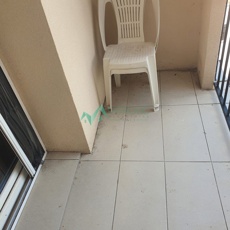 Jednosoban stan na prodaju, Grbavica, Novi Sad, 37m², 5. sprat, 118.450 €