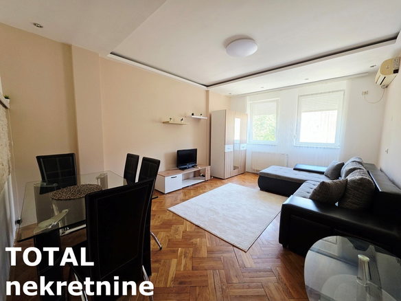Stan Prodaja Novi Sad  32 m2