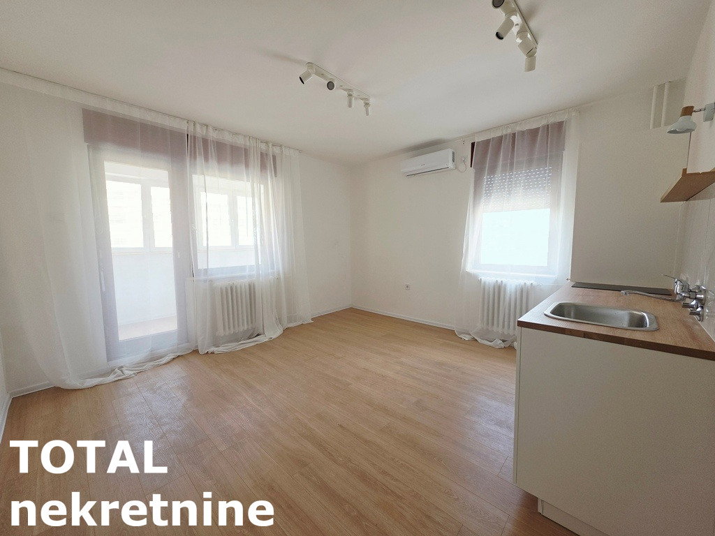 Stan Prodaja Novi Sad  30 m2