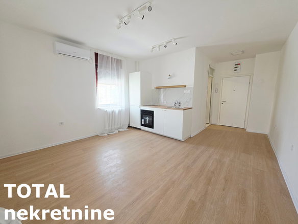 Stan Prodaja Novi Sad  30 m2