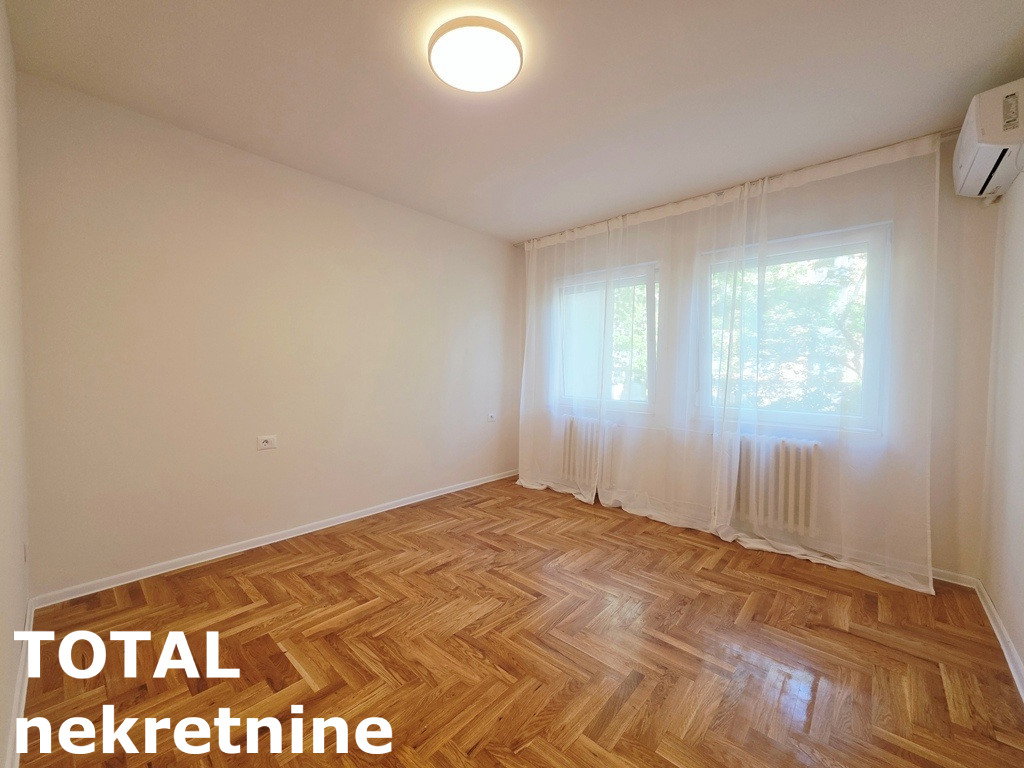 Jednosoban stan na prodaju, Nova Detelinara, Novi Sad, 40m², 137.000 €