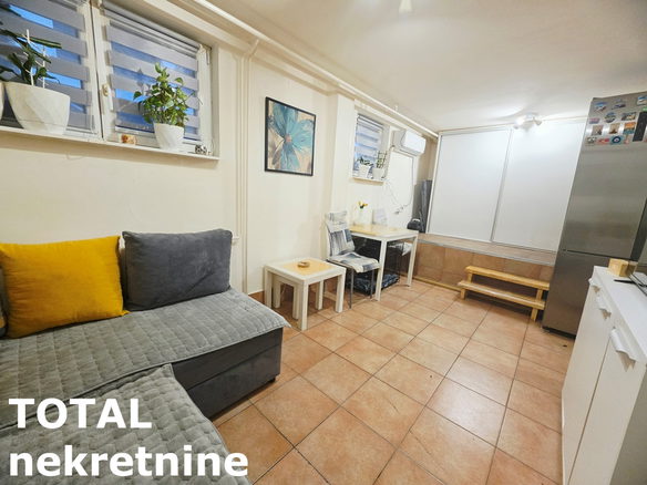 Stan Prodaja Novi Sad  30 m2