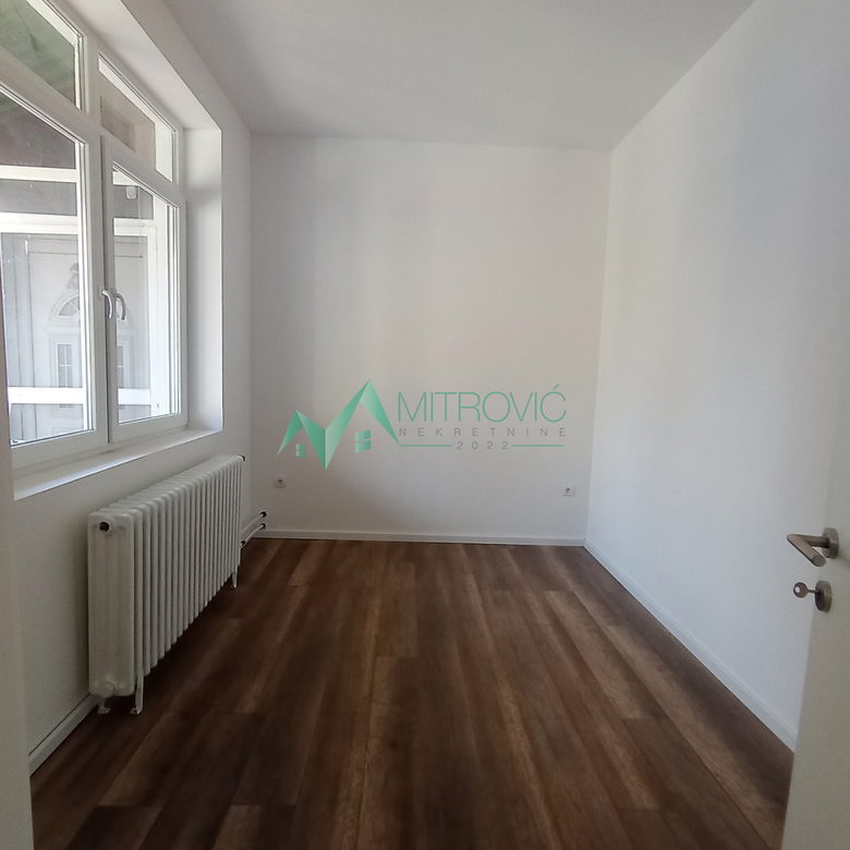 Stan Prodaja Petrovaradin  79 m2
